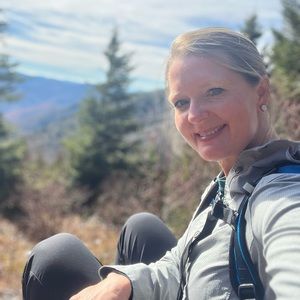 Meet your Posher, Gayle